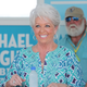 Image for article titled Paula Deen Doesn't Bother to Tell Employees That They're Out of a Job